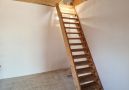 Treppe zum Dachboden in der Garage