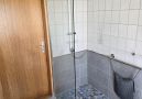 mit ebenerdiger Dusche