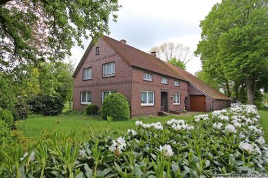 Ostfriesisches Bauernhaus mit Weideland in schöner ländlicher Lage!