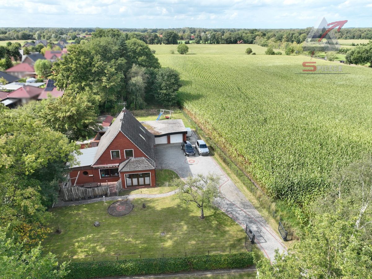 Wohnhaus im grünen