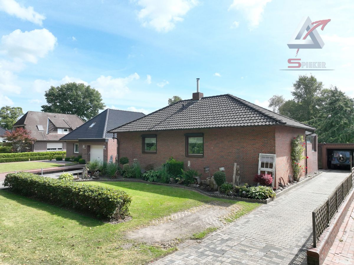 2. Auffahrt mit Garage