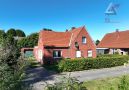 Auffahrt mit Garage