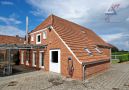 Rückansicht mit Terrasse