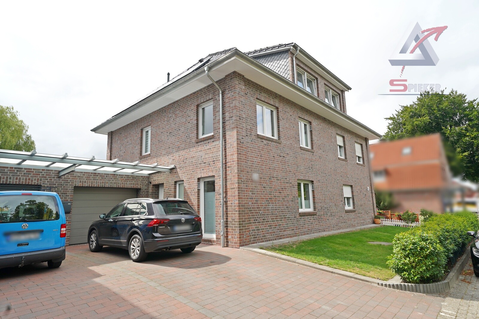 Doppelhaushälfte mit optimaler Raumaufteilung -zentral gelegen