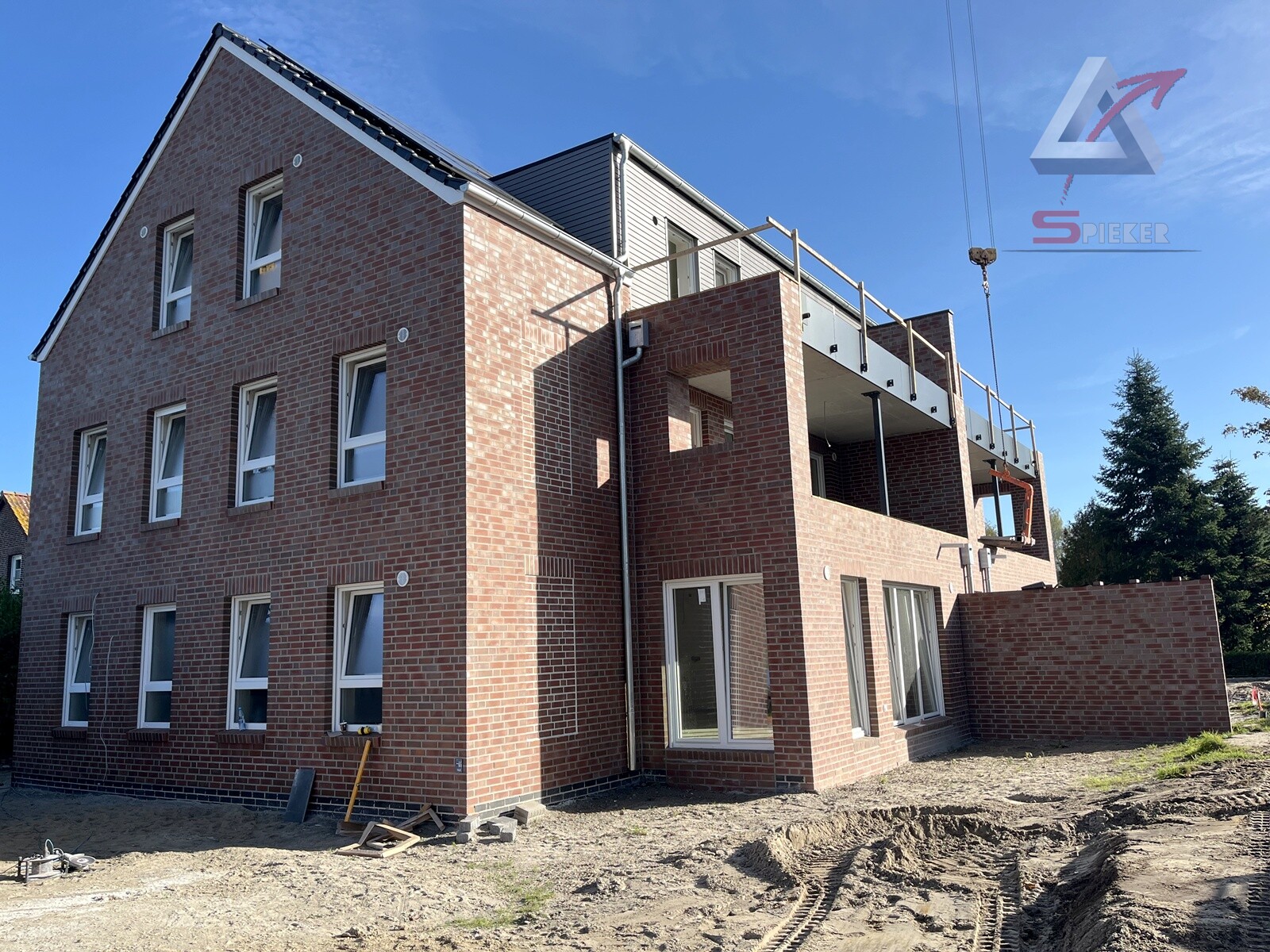 Schicke Dachgeschosswohnung mit Dachterrasse